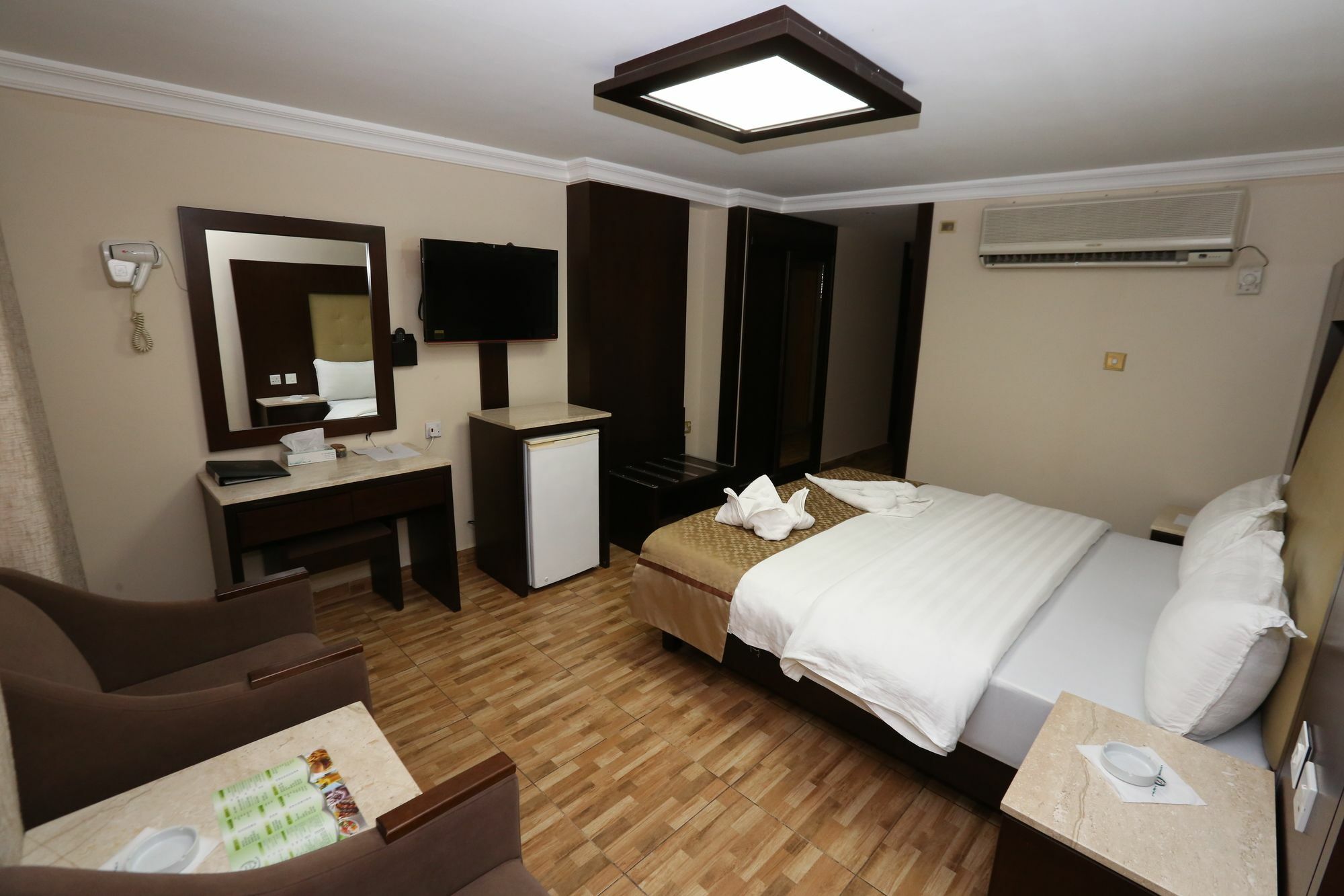 Al Zaitouna Hotel Акаба Екстер'єр фото